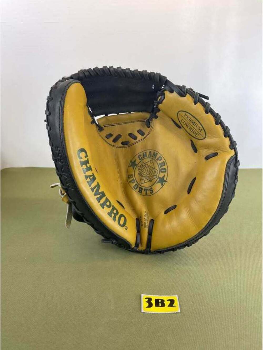 Champro Sports MVP Model MVP-655 33" Premium Cowhide Catcher's Mitt RHT